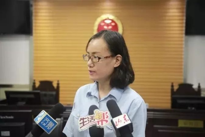 张小雪照片.webp